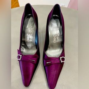 Salvatore Ferragamo Women’s Purple Satin Crystal Logo Pumps Size 6